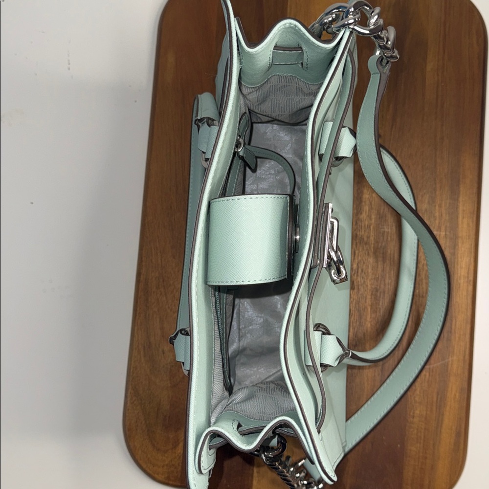 NWOT Authentic Michael Kors Hamilton East West Celadon Satchel - Picture 8 of 13